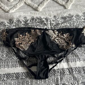 **NEW** Cacique Elegant Black Lace Women's Intimate Sz 14/16